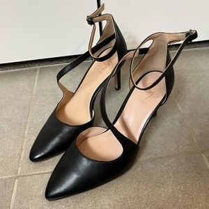 Naturalizer 27 Edit Abilyn Pumps - Black Leather - 8 Wide